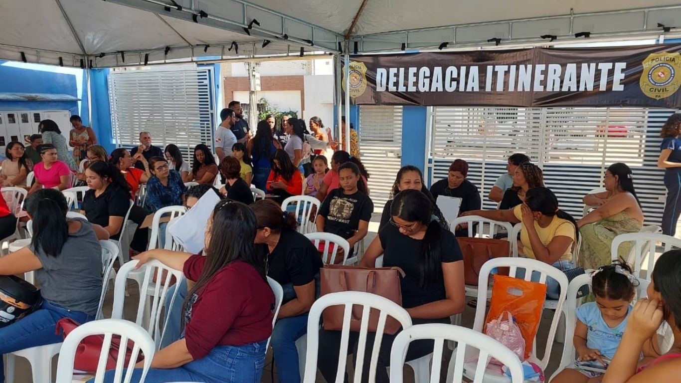 O objetivo do projeto é levar a polícia até os bairros, oferecer serviços de forma gratuita e cômoda.