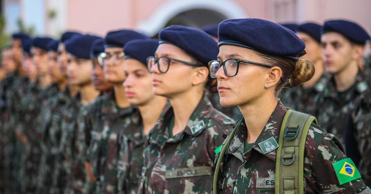 Segundo dados oficiais, a distribuição das vagas é a seguinte: 1.010 para o Exército, 300 para a Aeronáutica e 155 para a Marinha.