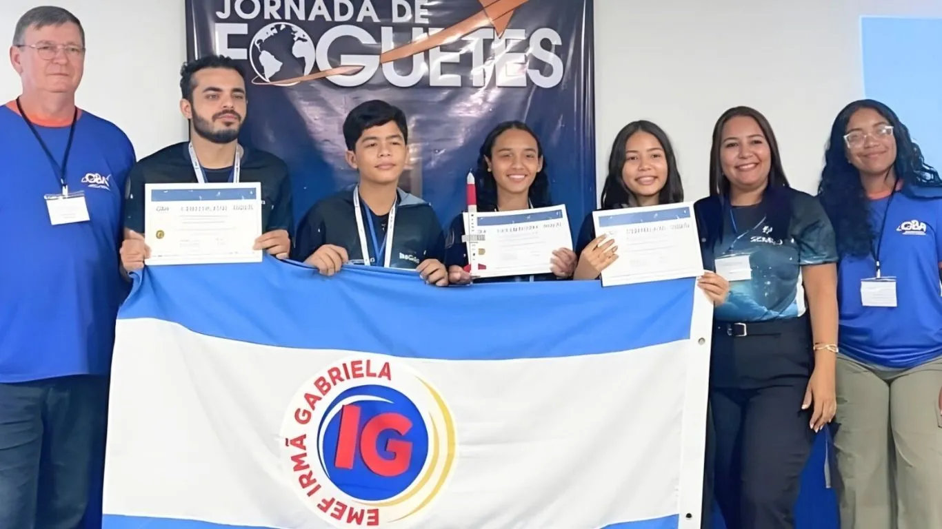 Imagem ilustrativa da notícia: Estudantes de Redenção brilham na Jornada de Foguetes 2025