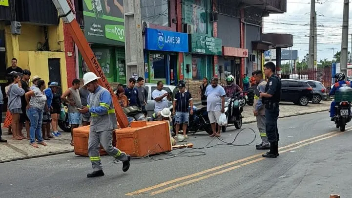Imagem ilustrativa da notícia: Ananindeua: Funcionários de empresa de energia elétrica sofrem acidente