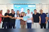 Durante a entrega, o ministro Jader Filho destacou o compromisso do governo em concluir projetos paralisados e garantir o direito à moradia digna.