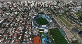 Flamengo e Racing se enfrentam em duelo decisivo da Libertadores nesta quarta-feira