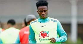 Vinícius Júnior durante treino da seleção brasileira