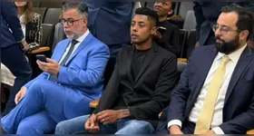 Bruno Henrique do Flamengo é multado em R$ 100 mil por compartilhar informação sobre cartão amarelo, mas escapa de suspensão