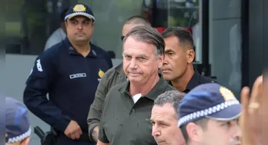 Imagem ilustrativa da notícia: Bolsonaro deixa hospital com diagnóstico de anemia e pneumonia