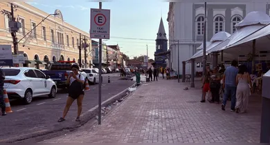 Imagem ilustrativa da notícia: Calçadão do Ver-O-Peso foi liberado após modernização inédita