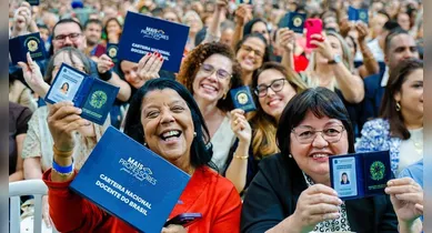 Imagem ilustrativa da notícia: Professores: saiba como solicitar Carteira Nacional Docente para descontos exclusivos
