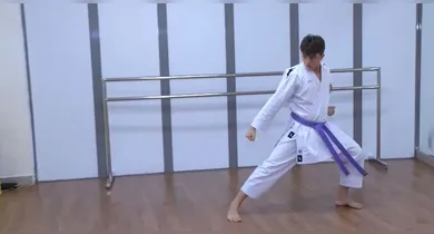 Imagem ilustrativa da notícia: Jovem Otávio Yamada brilha no Karatê e no Kickboxing