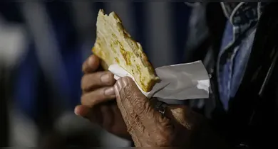 Imagem ilustrativa da notícia: Brasileiros com sobrenomes inusitados Picanha, Pizza e Frango