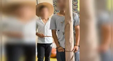 Imagem ilustrativa da notícia: Colégio faz encenação com aluno negro amarrado em tronco