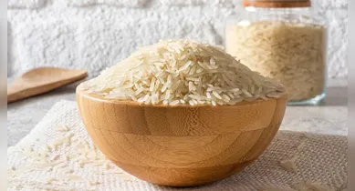 Imagem ilustrativa da notícia: Lavar o arroz faz bem ou mal? Saiba o que é o pó branco do grão