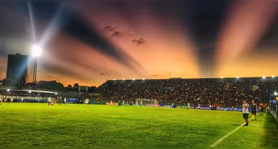 Imagem ilustrativa da notícia: Remo x Chape: arbitragem registra invasão e arremesso de objetos