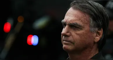 Imagem ilustrativa da notícia: PL suspende atividades partidárias e salário de Bolsonaro após prisão