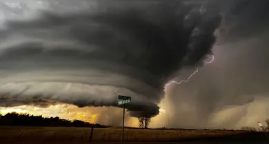 Imagem ilustrativa da notícia: Novo ciclone: alerta é de tempestades e rajadas de 120 km/h