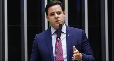 Imagem ilustrativa da notícia: Moraes autoriza relator da anistia a visitar Bolsonaro