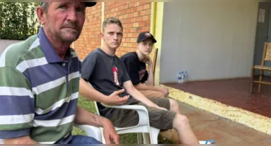 Imagem ilustrativa da notícia: Famílias tentam recomeçar após tornado destruir 90% de Rio Bonito do Iguaçu