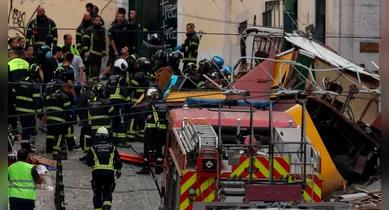 Imagem ilustrativa da notícia: Descarrilamento do Elevador da Glória deixa 15 mortos, em Lisboa