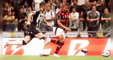 Imagem ilustrativa da notícia: Flamengo empata, abre 5 pontos e adia título para próxima rodada