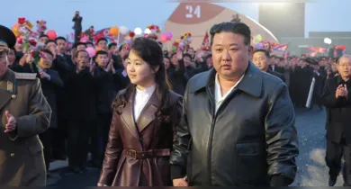 Imagem ilustrativa da notícia: Nova sucessora? Filha de Kim Jong Un rouba a cena em agenda na China