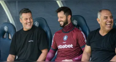 Imagem ilustrativa da notícia: A convite de Marcos Braz, ex-goleiro Júlio César visita o Remo e vai ao Re-Pa