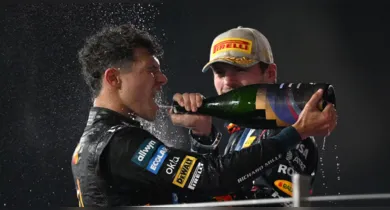 Imagem ilustrativa da notícia: Norris conquista título mundial de F1 2025; Verstappen vence em Abu Dhabi