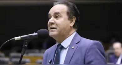 Imagem ilustrativa da notícia: Quem é Adilson Barroso, suplente que deve assumir vaga de Carla Zambelli