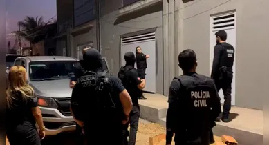 Imagem ilustrativa da notícia: Homens são alvos de operação por golpe milionário contra empresário