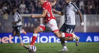 Imagem ilustrativa da notícia: Remo segura empate contra o Vila Nova e segue colado ao G-4
