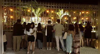 Imagem ilustrativa da notícia: Fãs fazem vigília por Shawn Mendes em hotel de Belém