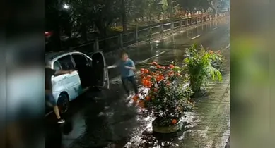 Imagem ilustrativa da notícia: Policial grava vídeo rindo com amigo momentos antes de matá-lo