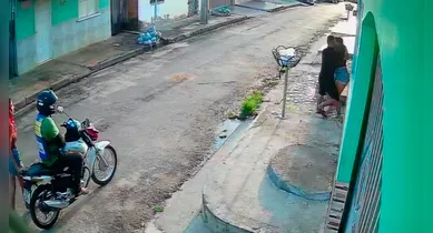 Imagem ilustrativa da notícia: Vídeo: veja o momento em que mulher é agredida por ex-companheiro