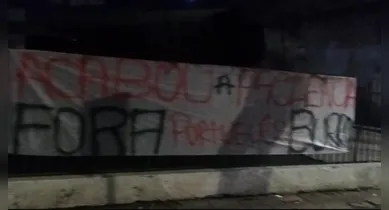 Imagem ilustrativa da notícia: Torcida do Clube do Remo protesta contra diretoria e António Oliveira 