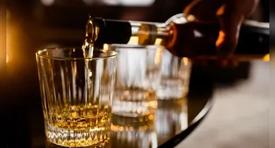 Imagem ilustrativa da notícia: Intoxicação por metanol em Belém: garrafas apreendidas passam por perícia