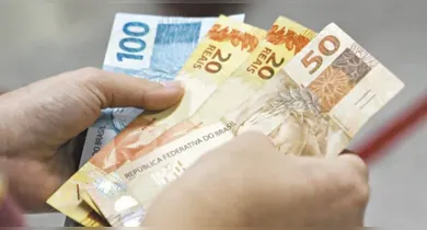 Imagem ilustrativa da notícia: Caixa antecipa pagamento de no mínimo R$ 600. Veja quem recebe