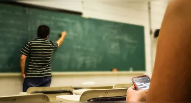 Imagem ilustrativa da notícia: Professores convivem com risco à saúde mental e esgotamento emocional