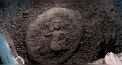 Imagem ilustrativa da notícia: Arqueólogos descobrem pães de 1.300 anos com imagem de Jesus