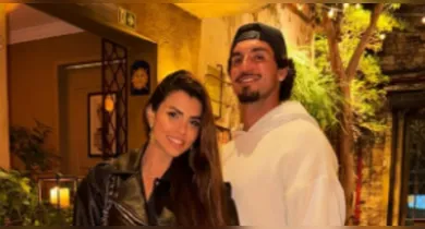 Imagem ilustrativa da notícia: Gabriel Medina e namorada são criticados por 'fingir' gravidez