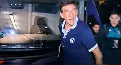 Imagem ilustrativa da notícia: Camisa do Racing chama atenção por semelhança com a do Remo
