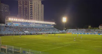 Imagem ilustrativa da notícia: Paysandu pagou para jogar com menos de 2 mil torcedores na Curuzu