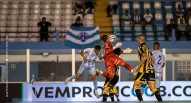 Imagem ilustrativa da notícia: Goleiro do Amazonas provoca o Paysandu: "Vocês foram primeiro"