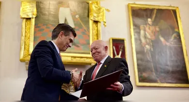 Imagem ilustrativa da notícia: Representante da direita na Bolívia, Rodrigo Paz assume presidência