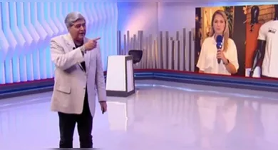 Imagem ilustrativa da notícia: Datena se irrita ao vivo na RedeTV!: "Tira isso daí agora"