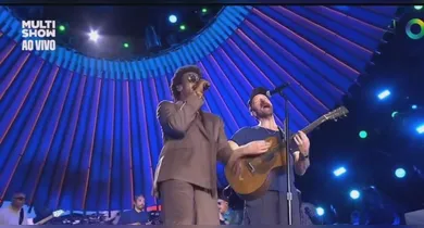 Imagem ilustrativa da notícia: Vídeo: Amazônia tem momento histórico com Seu Jorge e Chris Martin no palco