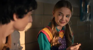 Imagem ilustrativa da notícia: Stranger Things: sabia por que a atriz que faz Holly mudou