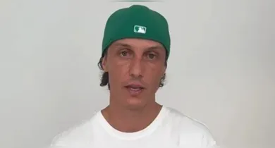 Imagem ilustrativa da notícia: David Luiz nega ameaças e encontro com suposta amante
