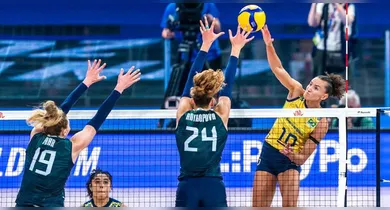 Imagem ilustrativa da notícia: Brasil perde da Itália e vai disputar 3º lugar no vôlei feminino