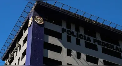 Imagem ilustrativa da notícia: PF prende grupo suspeito de golpe bilionário que tentava invadir PIX da CEF