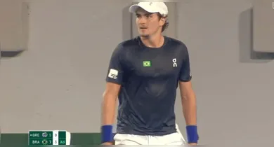 Imagem ilustrativa da notícia: João Fonseca abre vantagem, Tsitsipas reage e iguala disputa