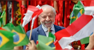 Imagem ilustrativa da notícia: Lula anuncia candidatura para 4º mandato durante visita à Indonésia
