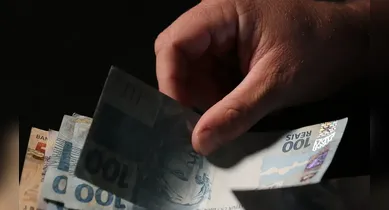 Imagem ilustrativa da notícia: Veja quando será paga a primeira parcela do 13º salário em 2025